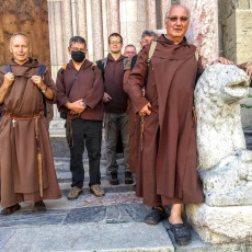 Sortie communautaire : devant la cathédrale d'Embrun