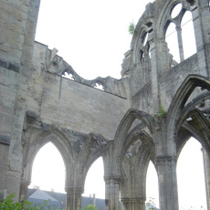 Les ruines de l'Abbatiale d'Ourscamp