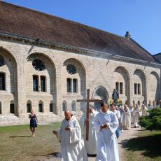 Fête de l'Assomption procession dans le parc